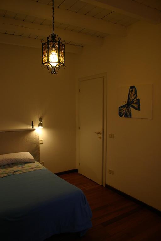 Dragonfly B&B Certosa di Pavia Szoba fotó